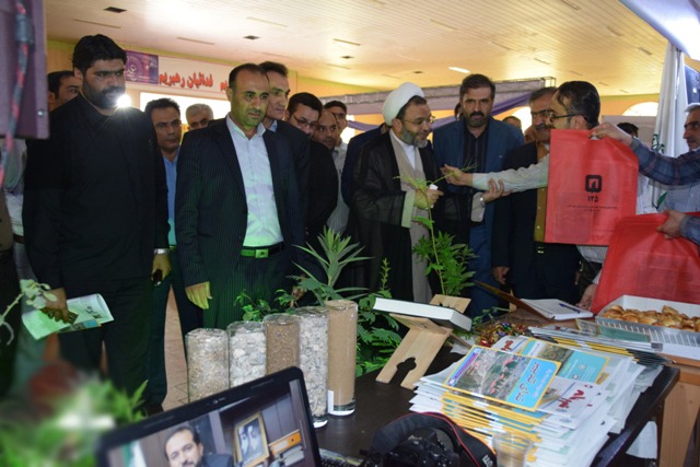حضور شهرداری مسجدسلیمان در نمایشگاه دستاورد های هفته دولت