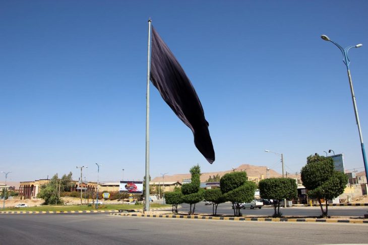 سرپرست شهرداری مسجدسلیمان از سیاه پوش کردن فضاهای عمومی سطح شهر خبر داد + تصاویر