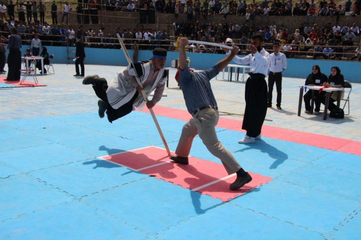برگزاری دومین دوره مسابقات چوب بازی توسط شهرداری مسجدسلیمان + گزارش تصویری