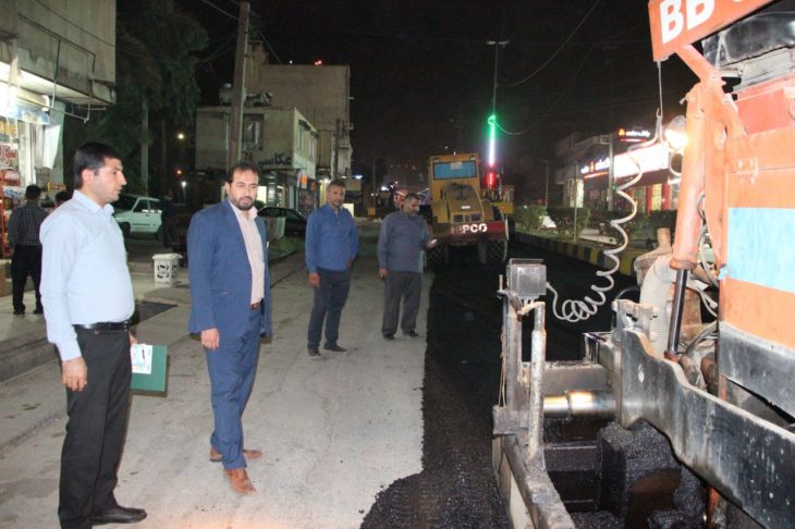 شهردار مسجدسلیمان: پروژه آسفالت میدان بانک ملی به سمت میدان نفت عملیاتی شده و ادامه دارد