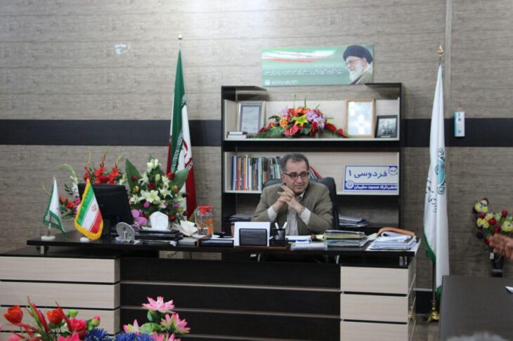نشست صمیمانه شهردار مسجدسلیمان با پیمانکاران پروژه های شهرداری