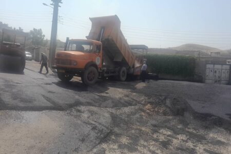 گزارش تصویری ادامه عملیات آسفالت منطقه شیخ مندنی توسط شهرداری مسجدسلیمان 